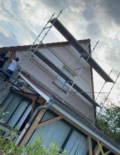 Préparation de façade avant amélioration esthétique par SNMultiservices